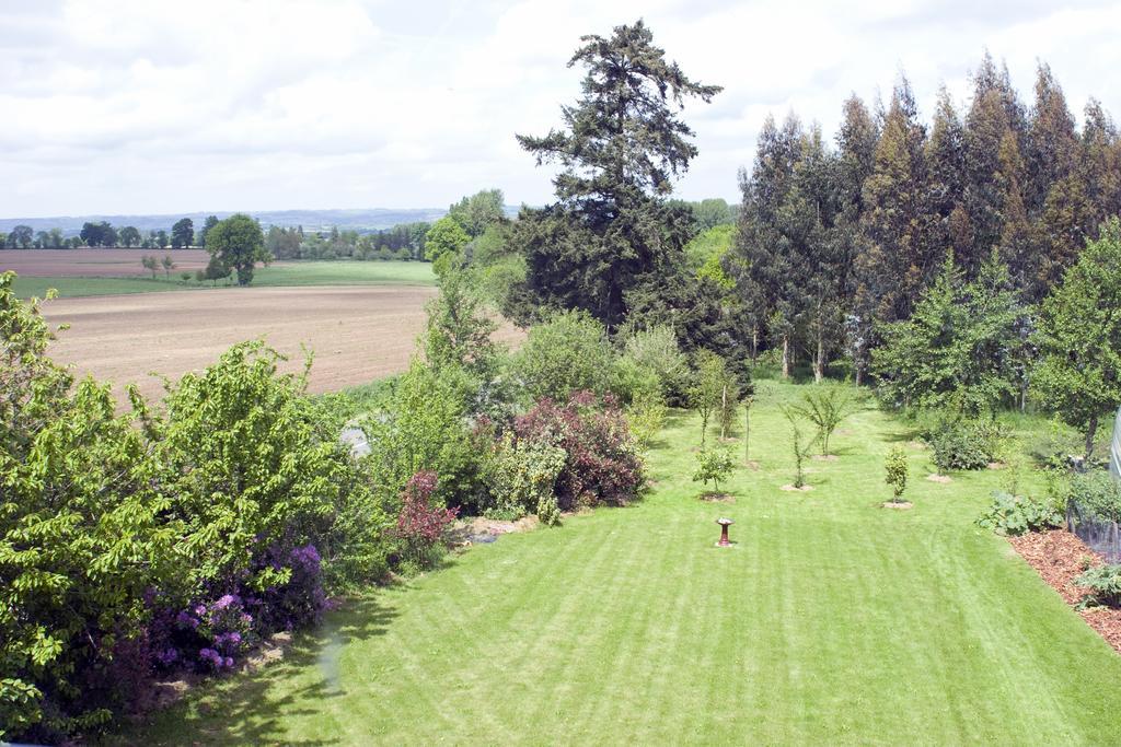 La Nesliere Chambres D'Hotes Bio Saint-Symphorien-des-Monts ภายนอก รูปภาพ